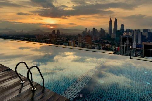 Apartamento Klcc Regalia Suites Infinity Pool Kuala Lumpur