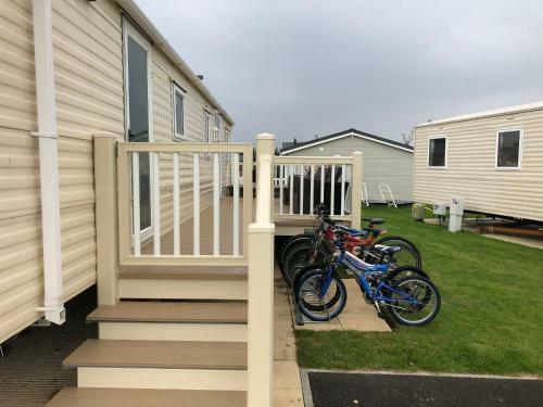 4 Bedroom 10 Berth Caravan Tattershal Lakes
