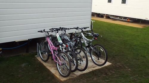 Caravans Tattershall Lakes