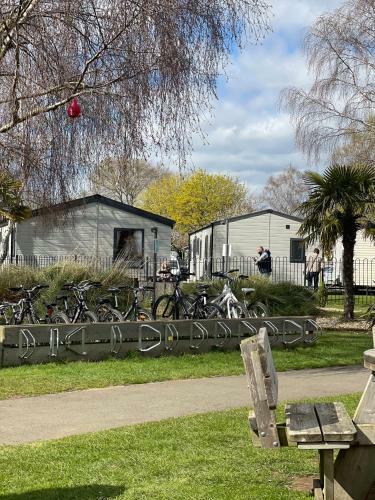 Larch Breaks At Tattershall Lakes