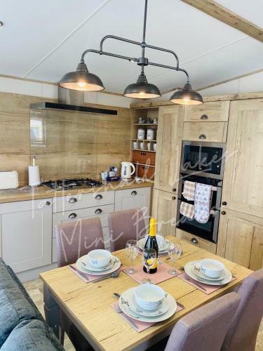 Tattershall Lakes Mini Breaks - Osprey Rise