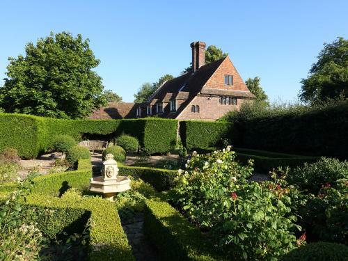 The Pavilion At Brunger House