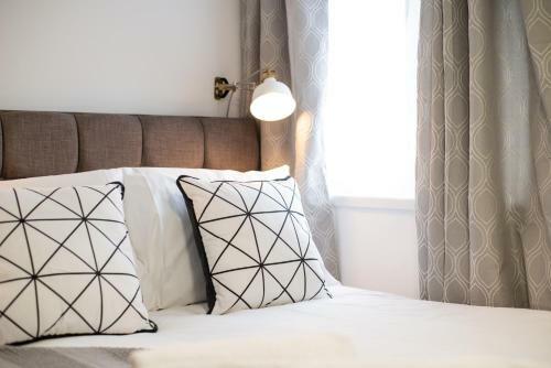Your Perfect Stay - Swansea City Centre