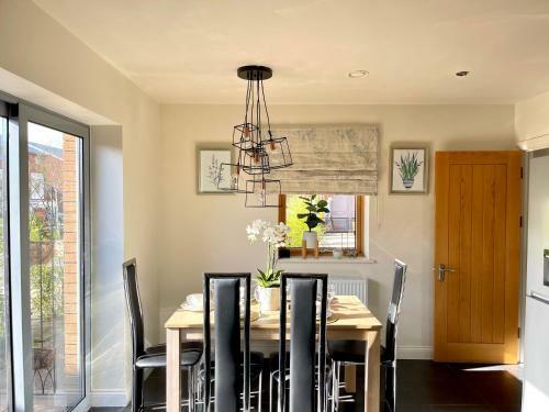 Waterfront Villa Marina Sa1 Swansea