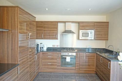 Waterfront Villa Marina Sa1 Swansea