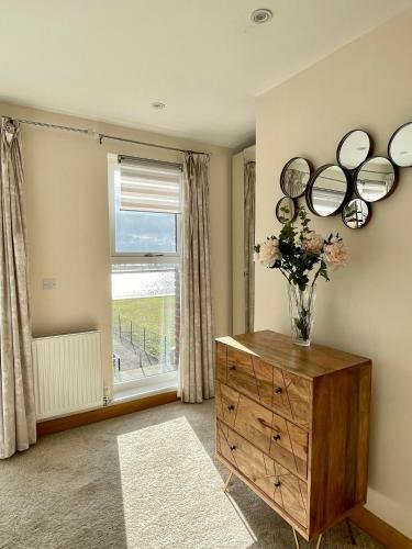 Waterfront Villa Marina Sa1 Swansea