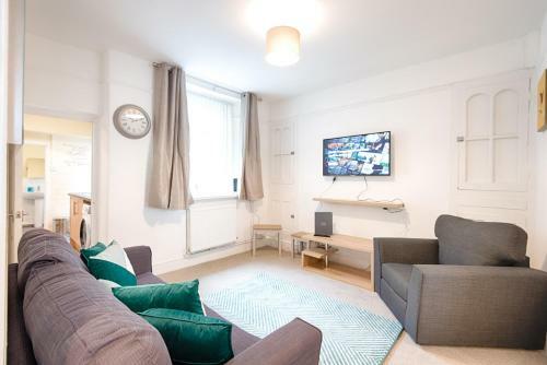Apartamento Working In Swansea - Try Us Out