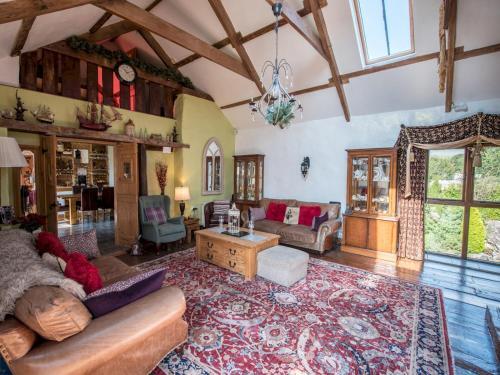 Pass The Keys Spacious Converted Barn With Hot Tub Sleeps 8