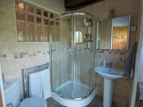 Pass The Keys Spacious Converted Barn With Hot Tub Sleeps 8