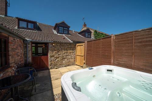 Lodge Sands Farm Cottages