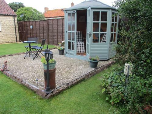 Midsummer Cottage
