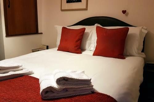 Dove Cottage, Tideswell