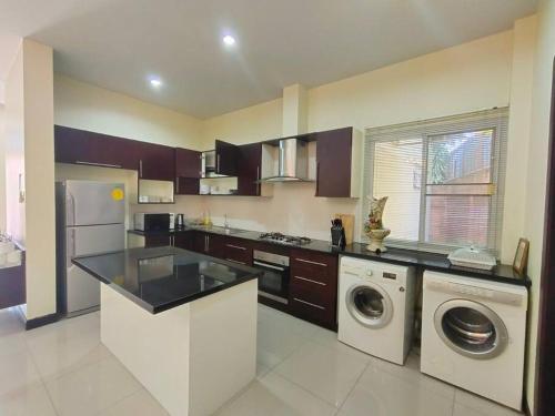Baronial Pool Villas 28