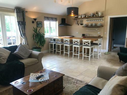 Apartamento Walnut Tree Cottage Barn