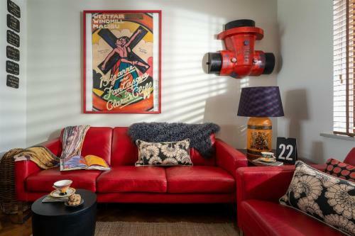 Quay House - Waterside Eclectic Style Character Home
