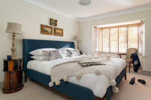 Quay House - Waterside Eclectic Style Character Home