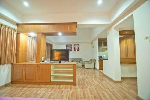 Hostal Jolly Guesthouse & Restaurant