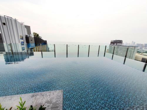 Apartamento The Base Central Pattaya