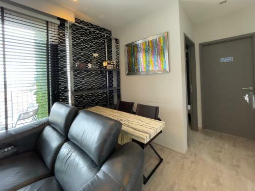 Apartamento The Base Central Pattaya Deluxe Kingsize