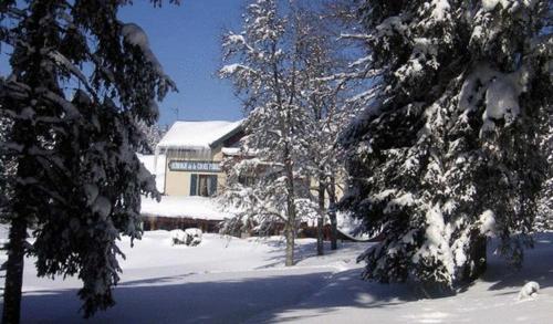 Hotel Auberge De La Croix Perrin