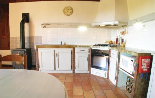 Holiday Home La Boissiere-en-gatine 51