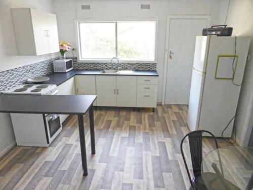 West2g - Viv's Place