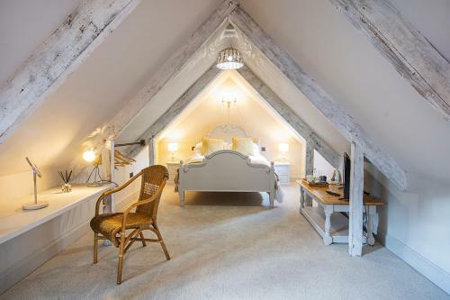 Cusgarne Manor Boutique B&B - Adults Only