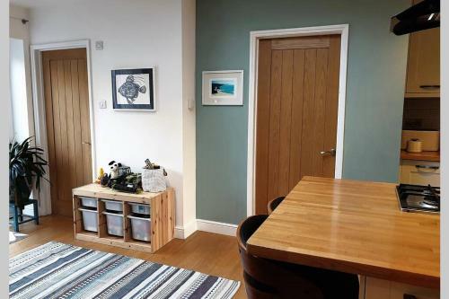 Spacious House With A Homely Touch In Truro