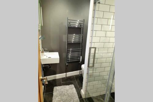 Spacious House With A Homely Touch In Truro