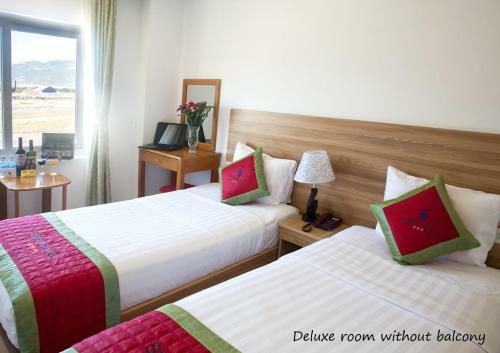 Siren Hotel