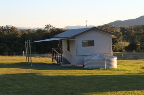 Villa Valley Cabins By The Creek