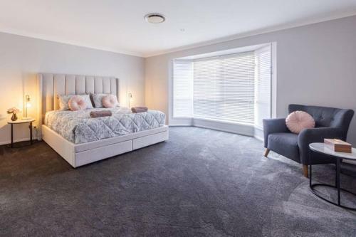 Executive And Family Home Large - Flinders View 24