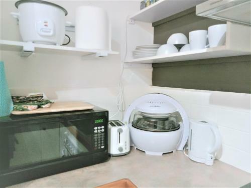 2br Luxury Furnished House Close To Cbd