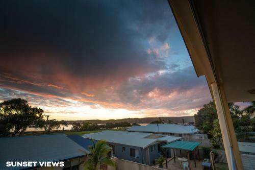 Sunsets On Murchison Top Only - Kalbarri, Wa