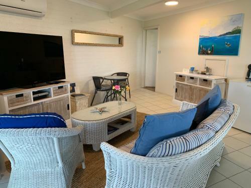 Bed & Breakfast Sea Whispers