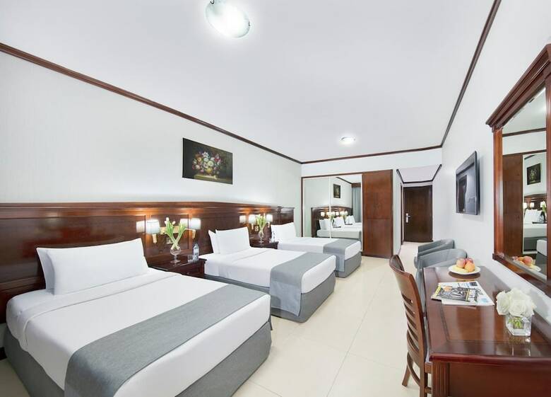 Admiral Plaza Hotel