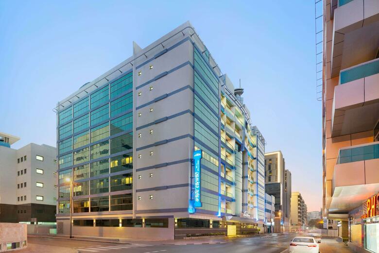 Hotel Howard Johnson Plaza By Wyndham Dubai