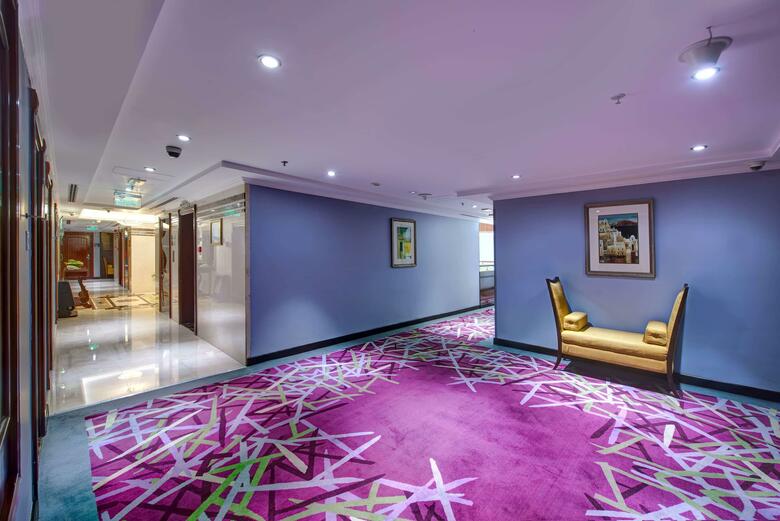 Hotel Howard Johnson Plaza By Wyndham Dubai