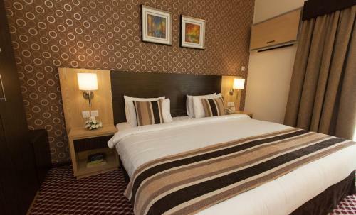 Fortune Karama Hotel