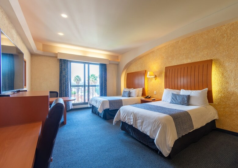 Hotel Flamingo Inn