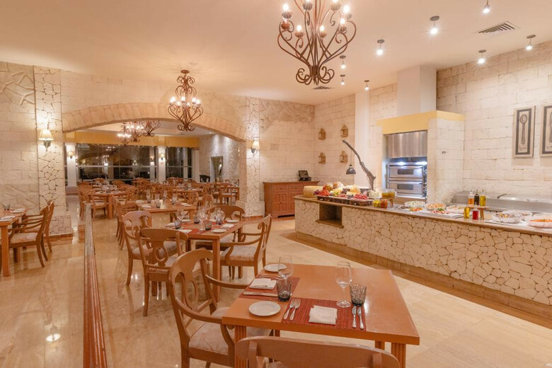 Hotel Grand Palladium Select White Sand Resort & Spa