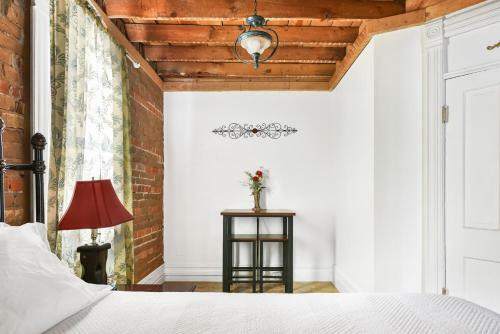 Bed & Breakfast Valley House Inn