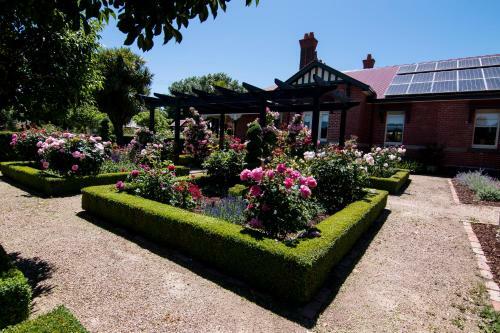 Bed & Breakfast Kyneton Manor House