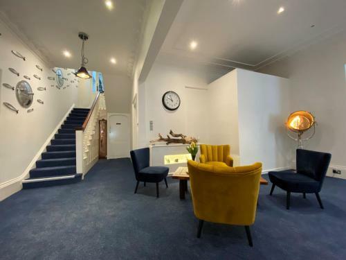 Hotel Rooms At Babbacombe