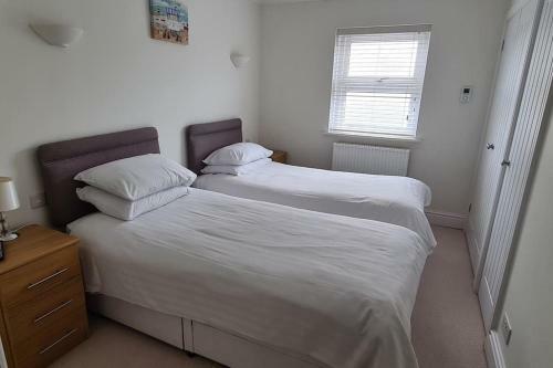 Beautiful 2-bed Apartment On Torquay Seafront