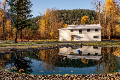 Villa Pemberton Farm By Outpost