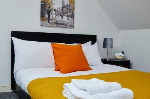 Apartamento Sleeps 10 The Charming House