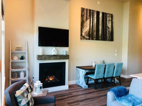 Sandy Feet Retreat Port Renfrew- Oceanfront 2br Modern Cottage