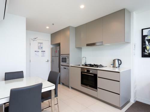 Apartamento Serain Residences On Surfers