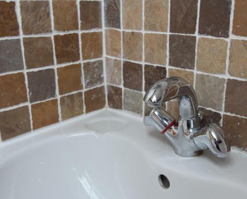 Wonderfully Scenic And Comfortable Dales Mill Property